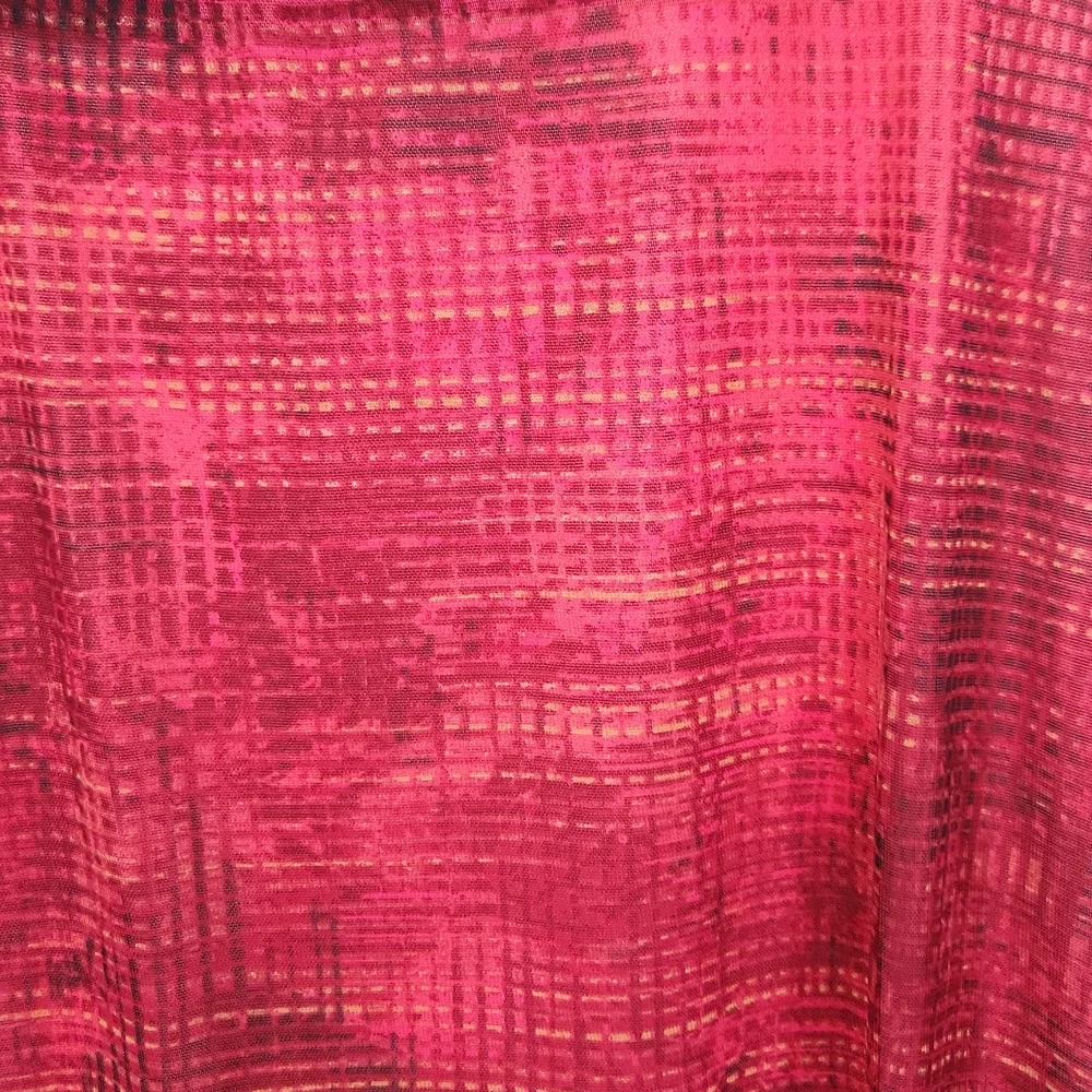 Catherine's red mesh lined maxi skirt - Picture 2 of 7